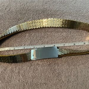 Vintage gold tone stretchy belt